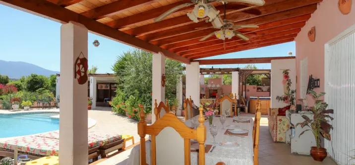 Sale of detached villa in Cártama 3