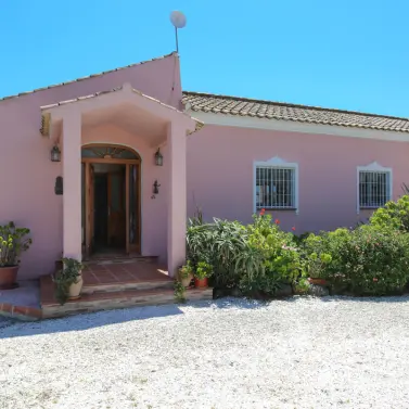 Sale of detached villa in Cártama