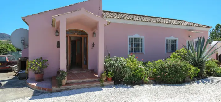 Sale of detached villa in Cártama 4