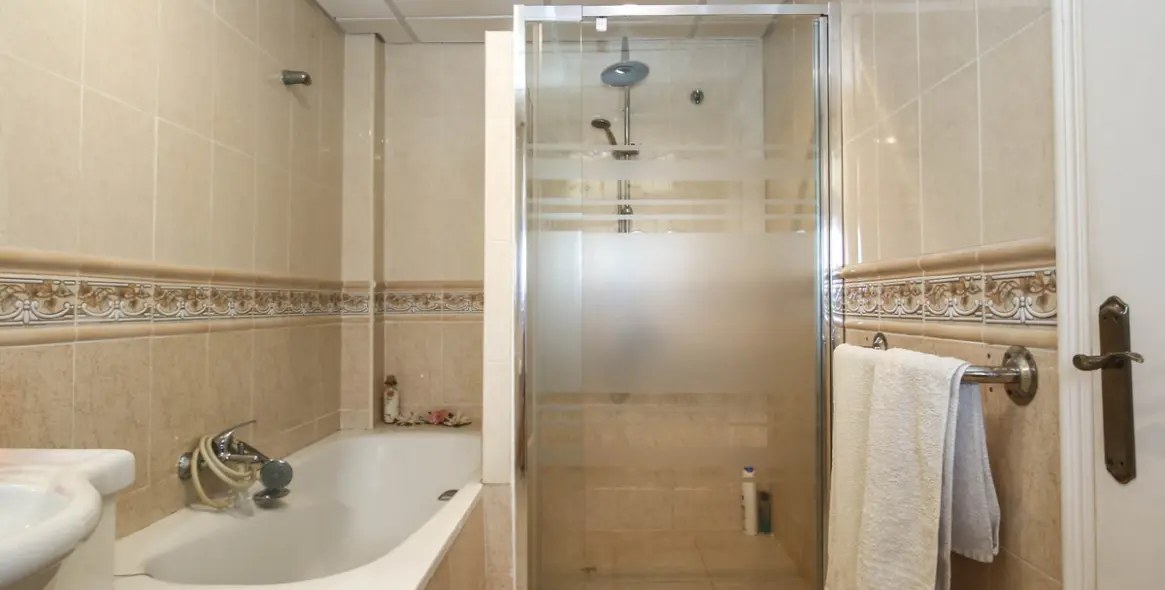 Venta de villa independiente en Cártama 40