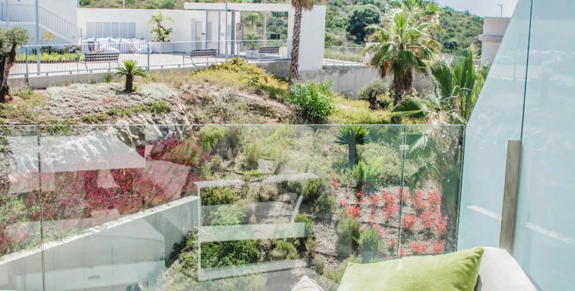 Продажа апартаментов на среднем этаже в Estepona 18