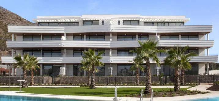 Venta de apartamento en planta media en Fuengirola 0