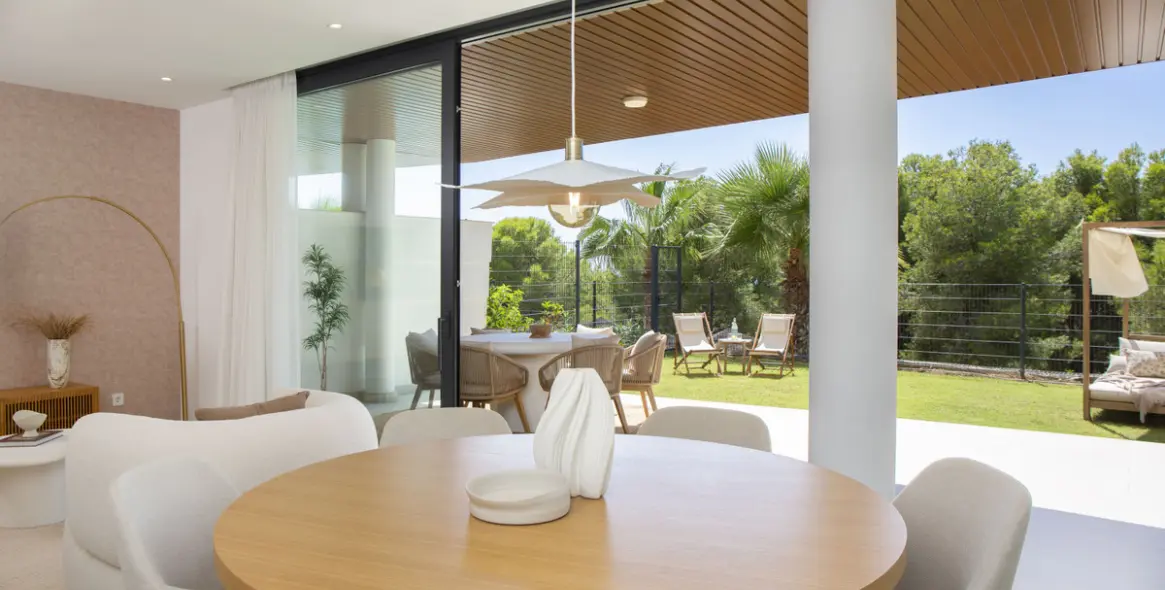 Venta de apartamento en planta media en Fuengirola 2