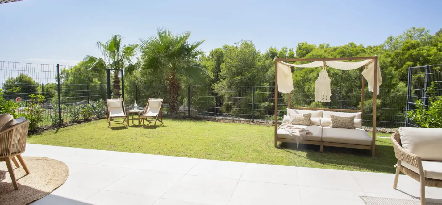 Sale of middle floor apartment in Fuengirola 3