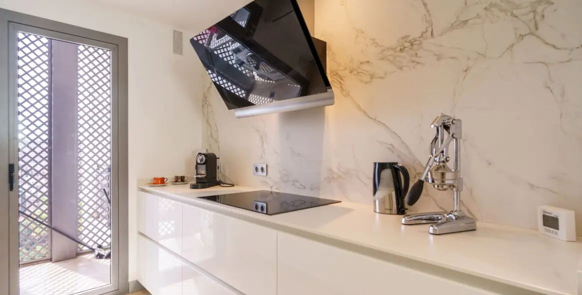 Продажа апартаментов на среднем этаже в Benahavís 11