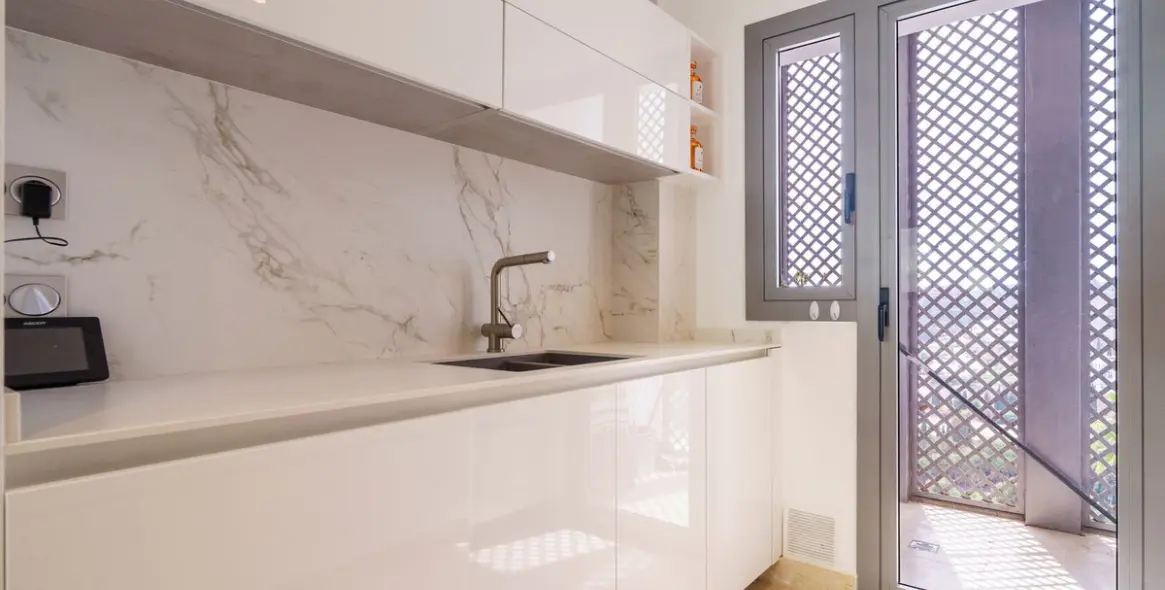 Продажа апартаментов на среднем этаже в Benahavís 17