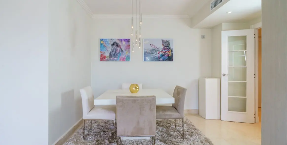 Продажа апартаментов на среднем этаже в Benahavís 20