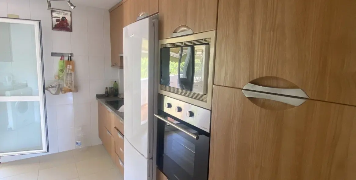 Продажа двухуровневого пентхауса в Torrequebrada 12