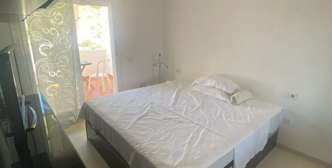 Продажа двухуровневого пентхауса в Torrequebrada 20