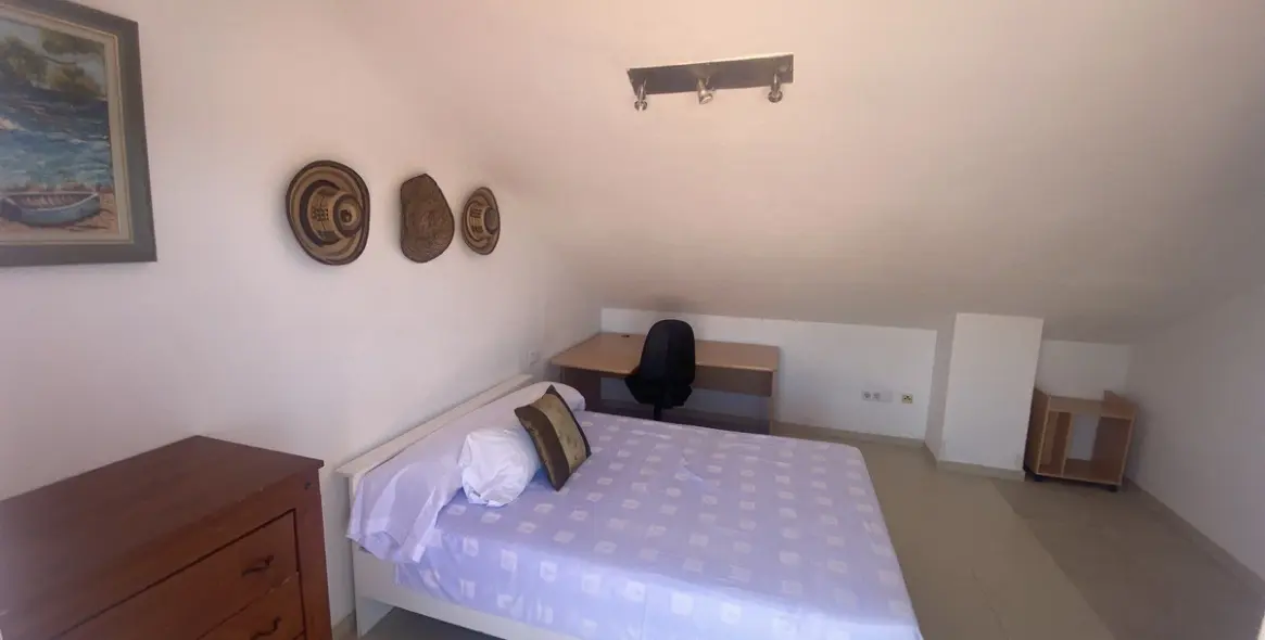 Venta de ático dúplex en Torrequebrada 37