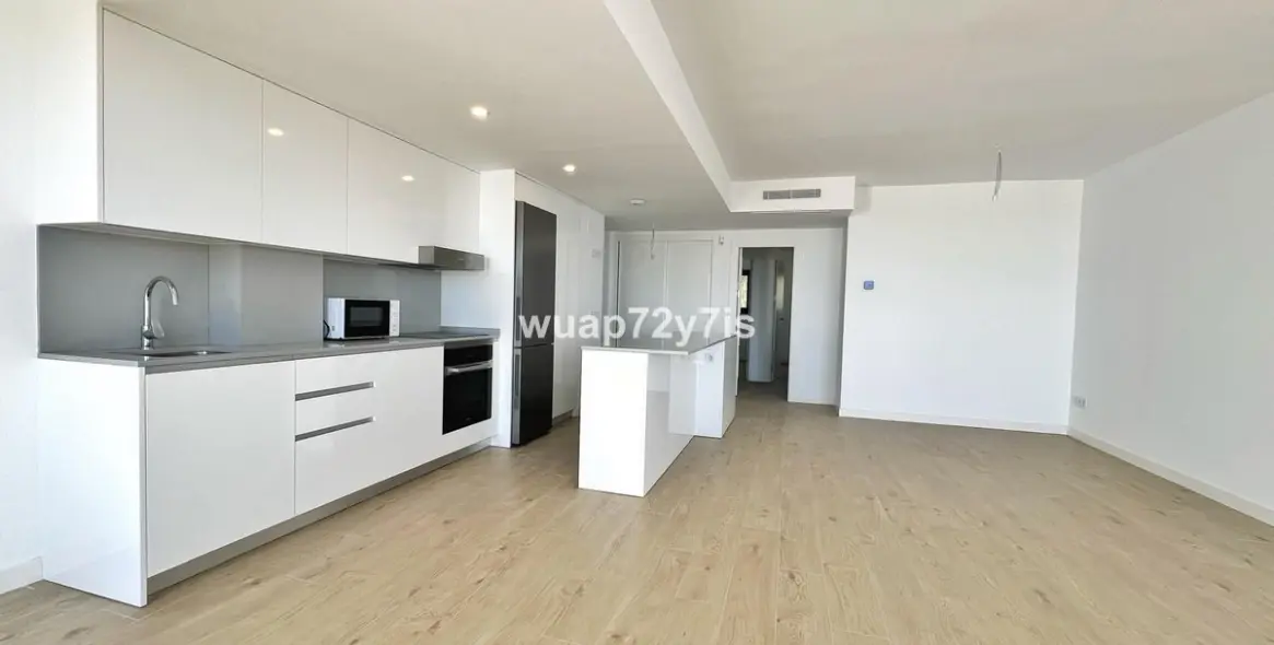 Sale of middle floor apartment in Estepona (district Estepona) 5