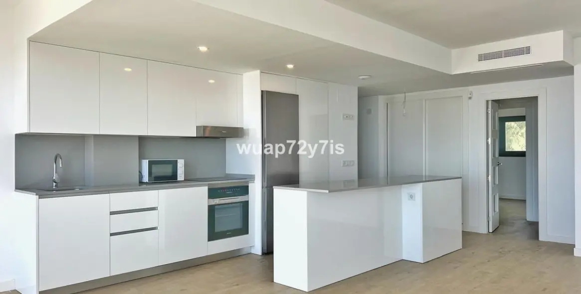 Sale of middle floor apartment in Estepona (district Estepona) 7