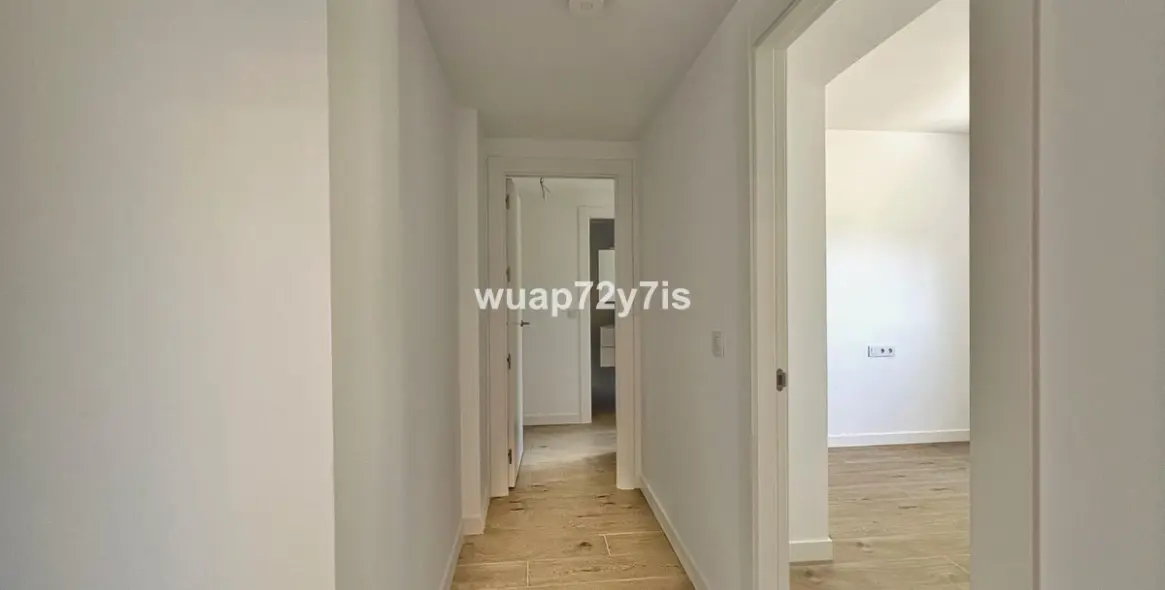 Продажа апартаментов на среднем этаже в Estepona 11