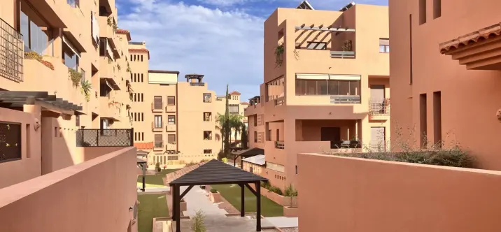 Продажа апартаментов на первом этаже в Benalmadena 1