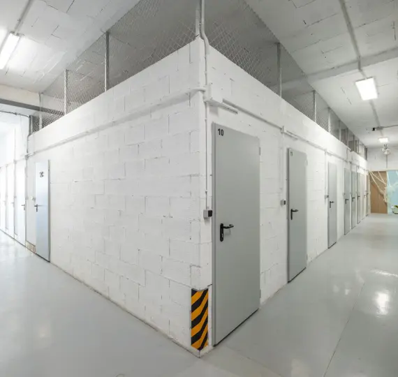 Storage room R4848325