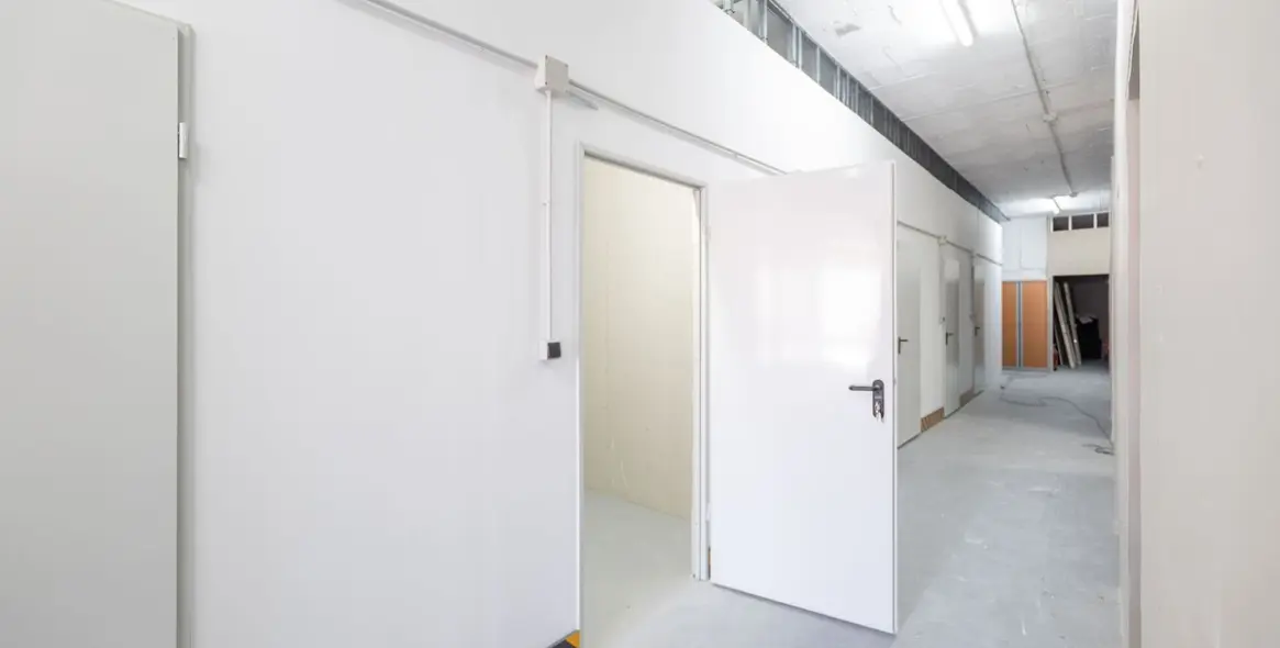 Sale of storage room in Marbella 20