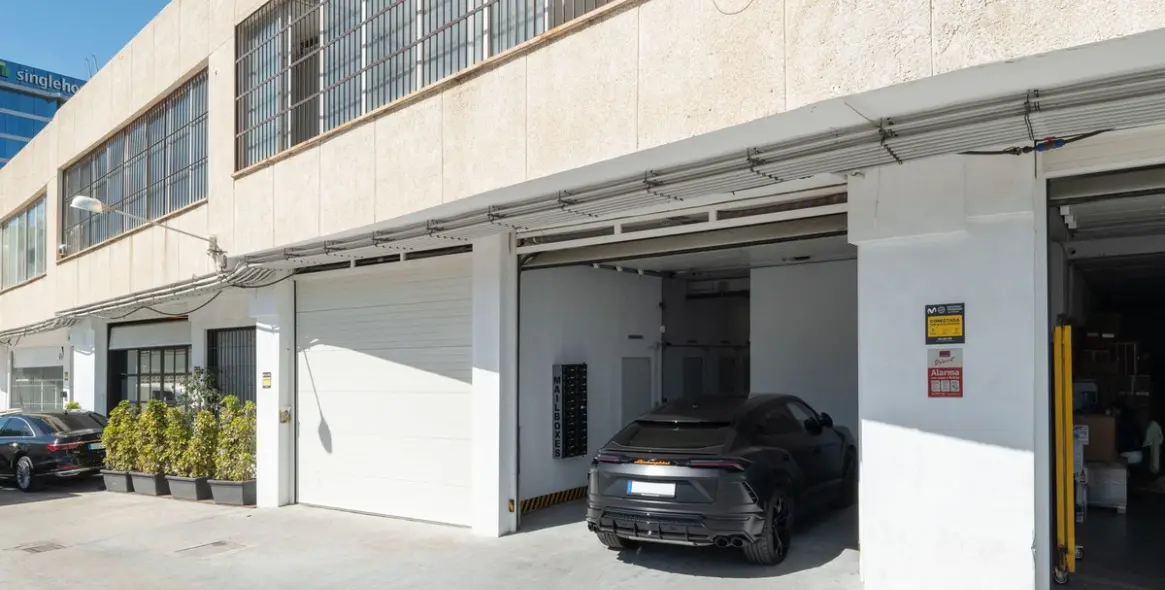 Sale of storage room in Marbella 25