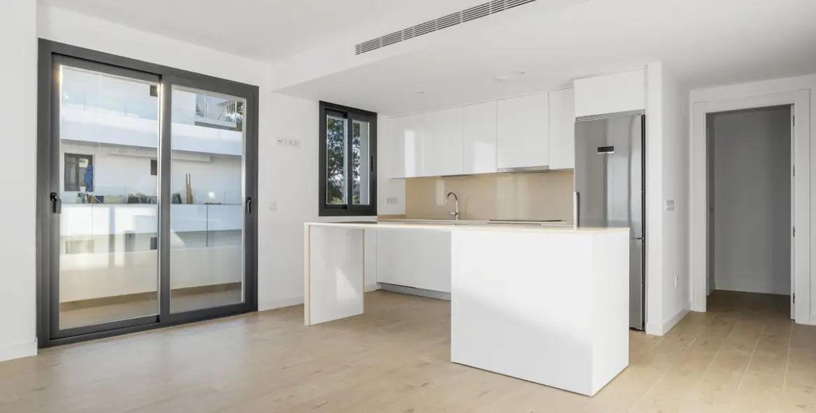 Sale of middle floor apartment in Estepona (district Estepona) 6