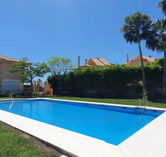 Продажа дома на две семьи в Riviera del Sol