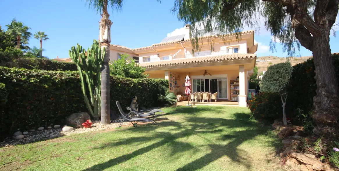 Продажа дома на две семьи в Riviera del Sol 14