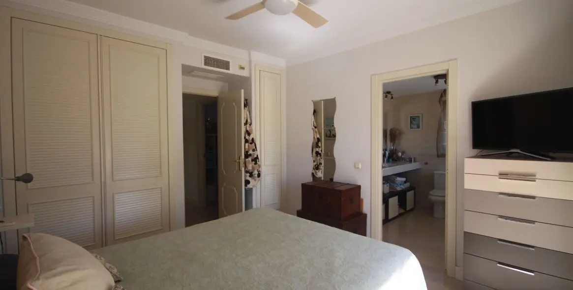 Продажа дома на две семьи в Riviera del Sol 21