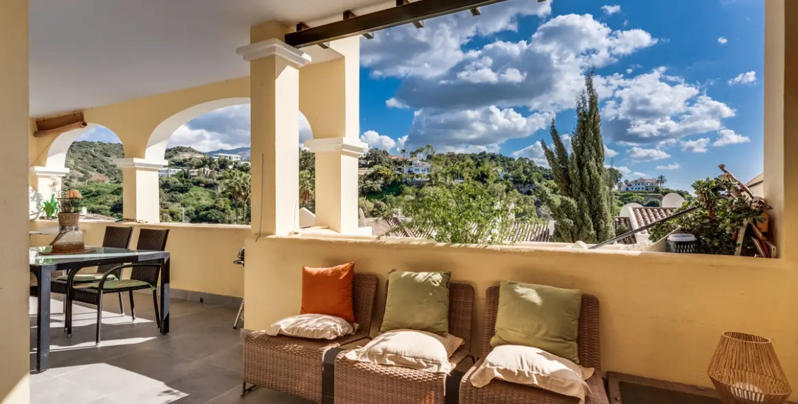 Продажа апартаментов на среднем этаже в La Quinta 7