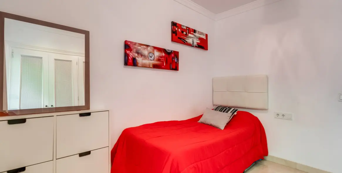 Продажа апартаментов на среднем этаже в La Quinta 20