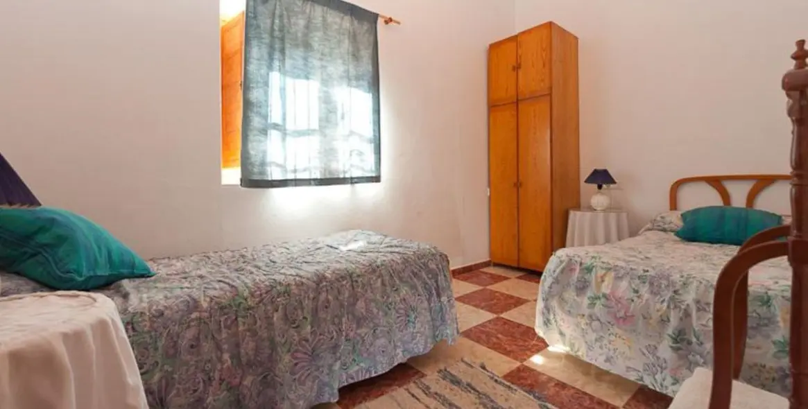 Sale of townhouse in Alora 12