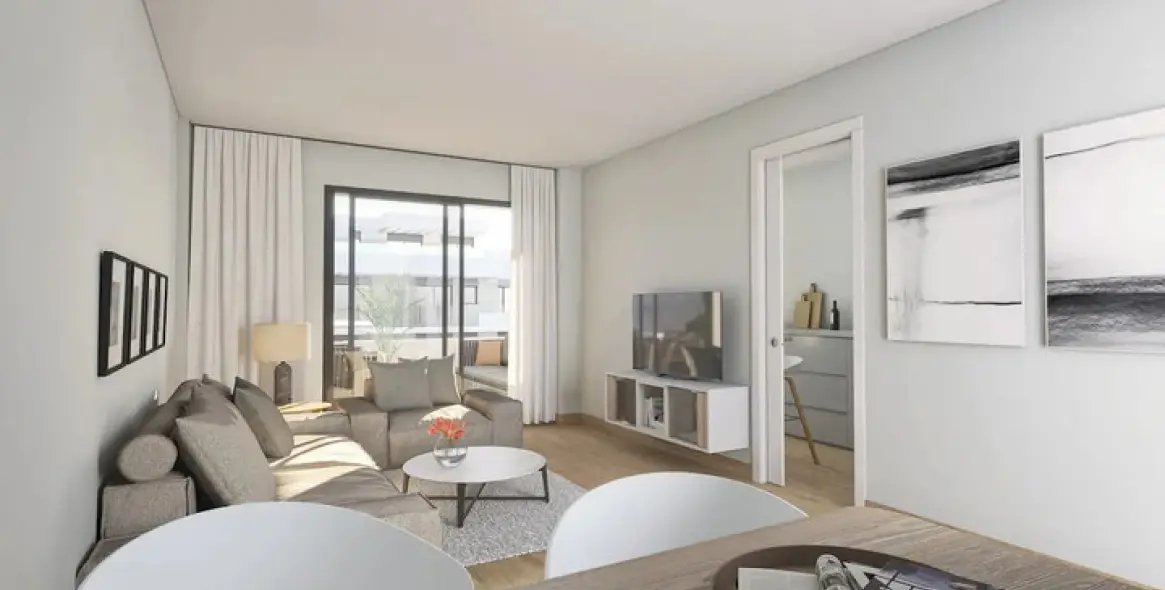 Sale of middle floor apartment in Las Lagunas 9