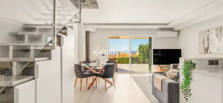 Sale of townhouse in Benalmadena 1