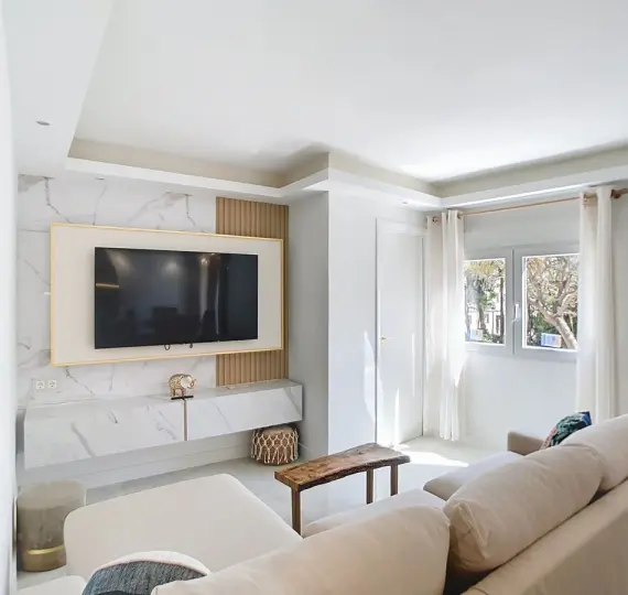 Middle floor apartment R5049817