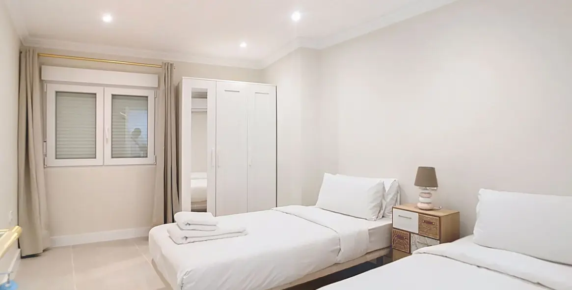 Продажа апартаментов на среднем этаже в Estepona (район Estepona) 8