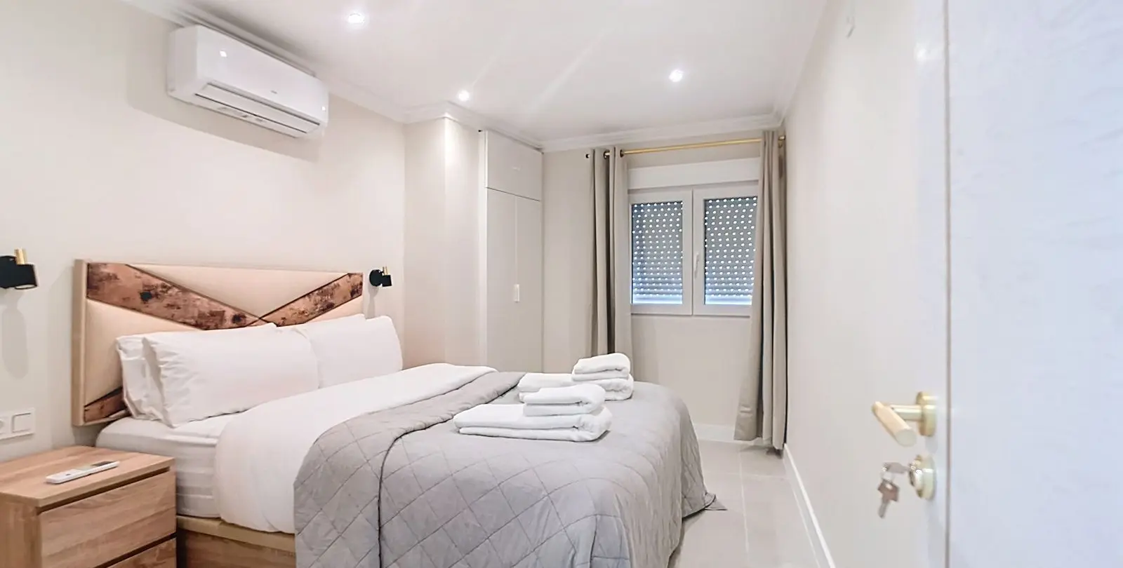 Venta de apartamento en planta media en Estepona 9