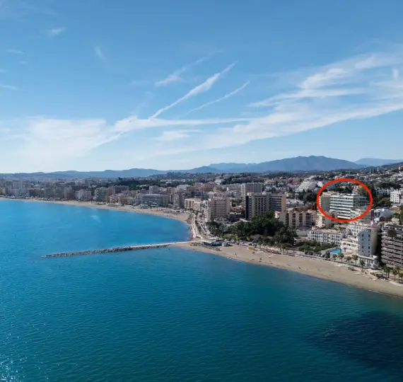 Sale of middle floor apartment in Fuengirola