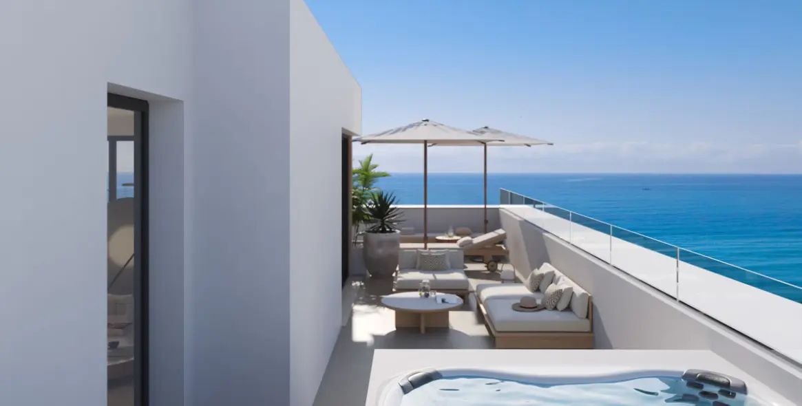 Sale of middle floor apartment in Fuengirola 22