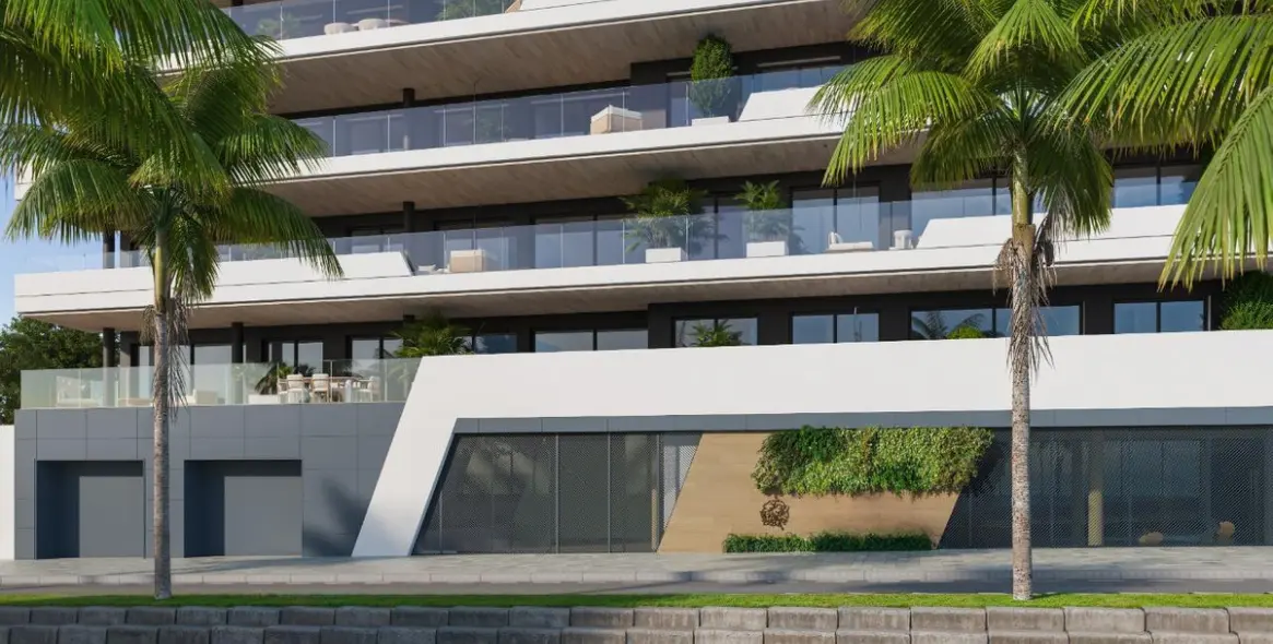 Sale of middle floor apartment in Fuengirola 26