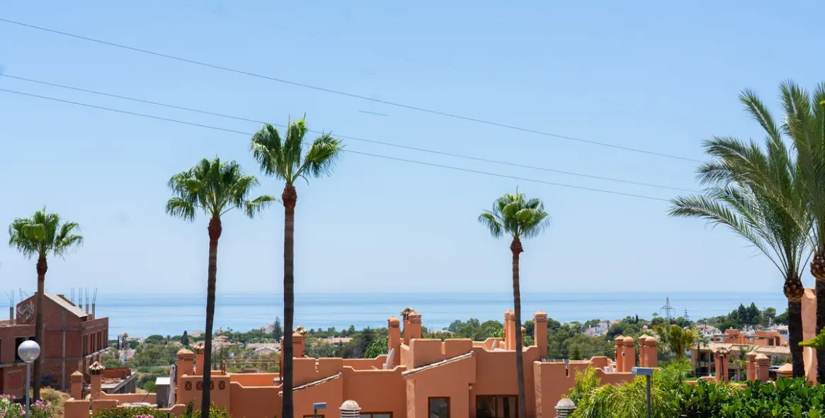 Продажа дома на две семьи в Riviera del Sol 4