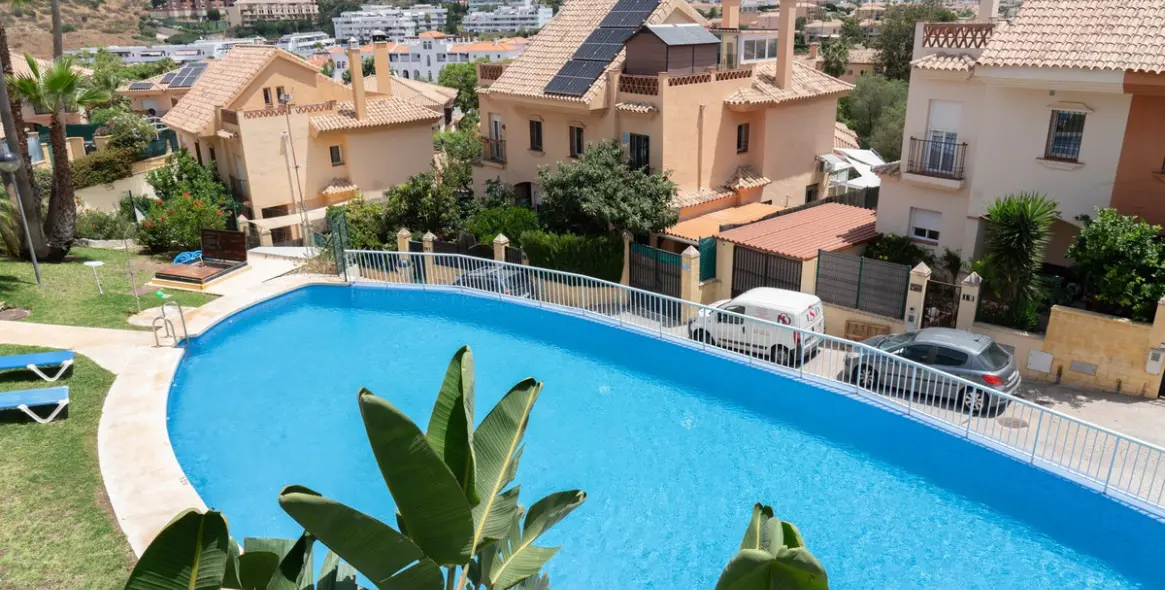 Продажа дома на две семьи в Riviera del Sol 17