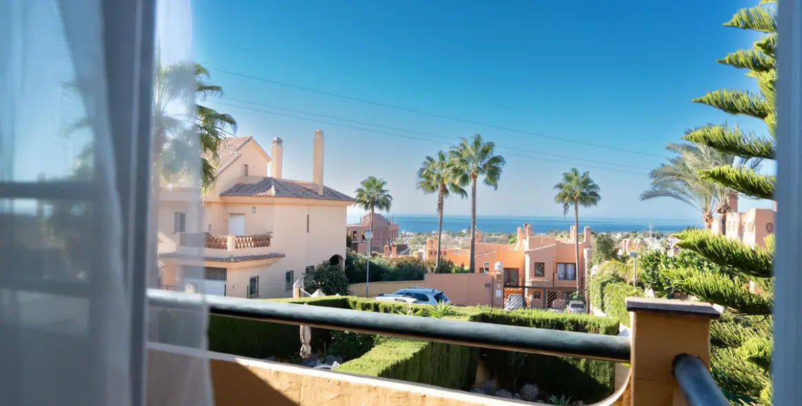 Продажа дома на две семьи в Riviera del Sol 20