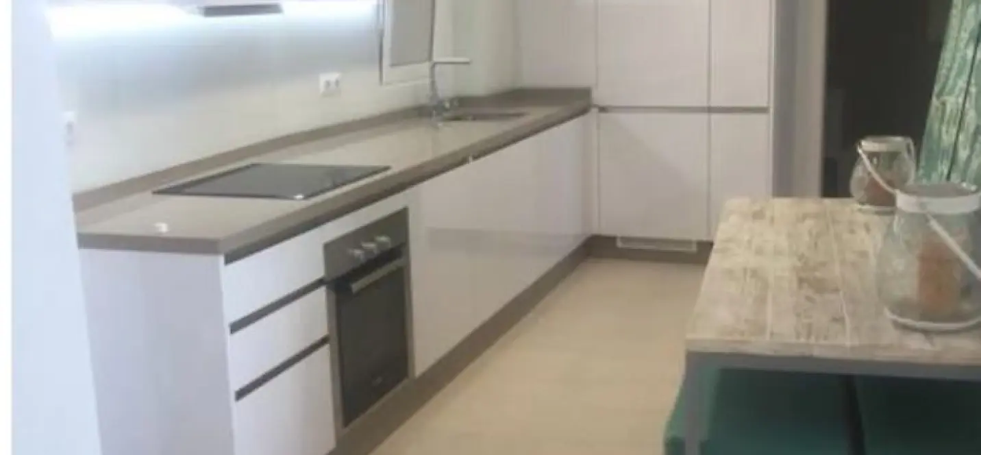 Продажа апартаментов на среднем этаже в Fuengirola 1