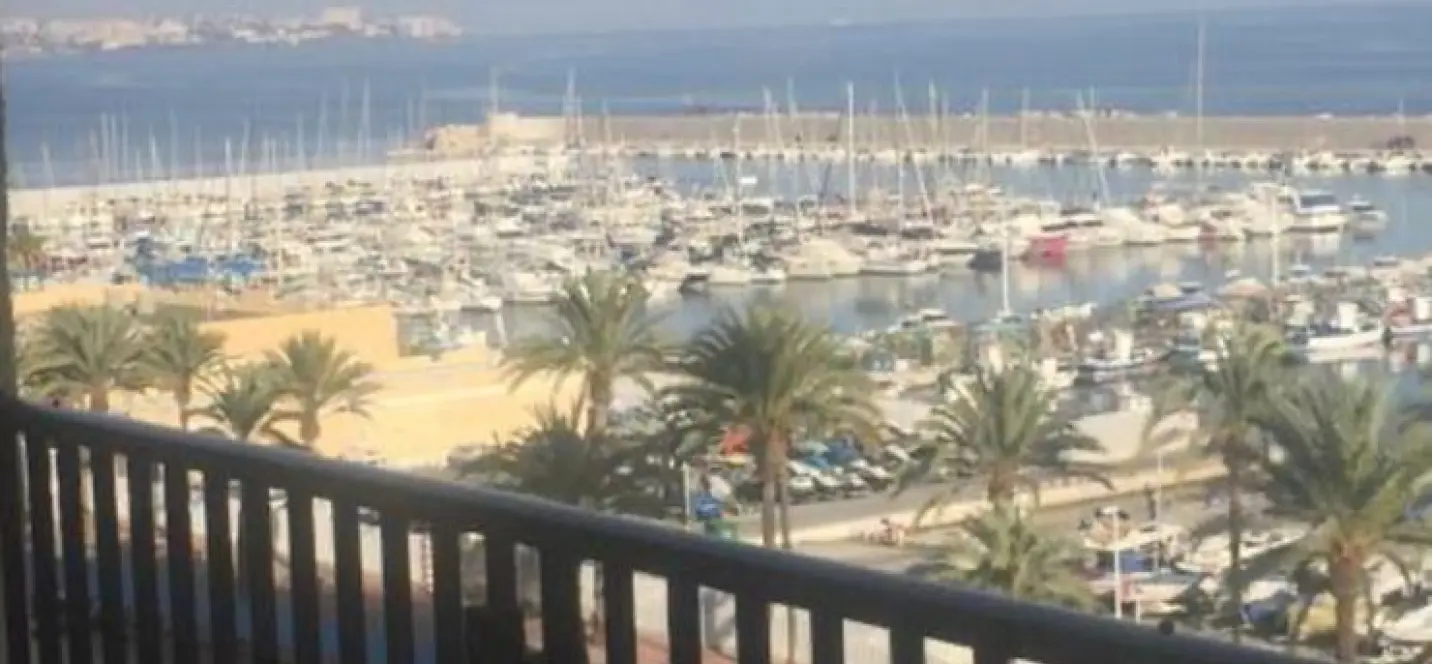 Продажа апартаментов на среднем этаже в Fuengirola 2
