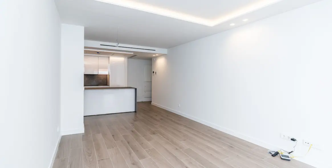 Sale of middle floor apartment in Fuengirola 2