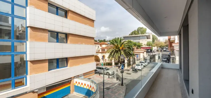 Sale of middle floor apartment in Fuengirola 4