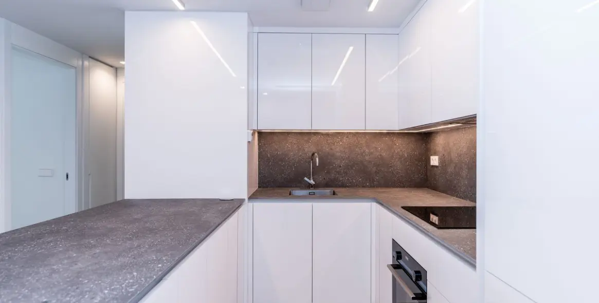 Sale of middle floor apartment in Fuengirola 7