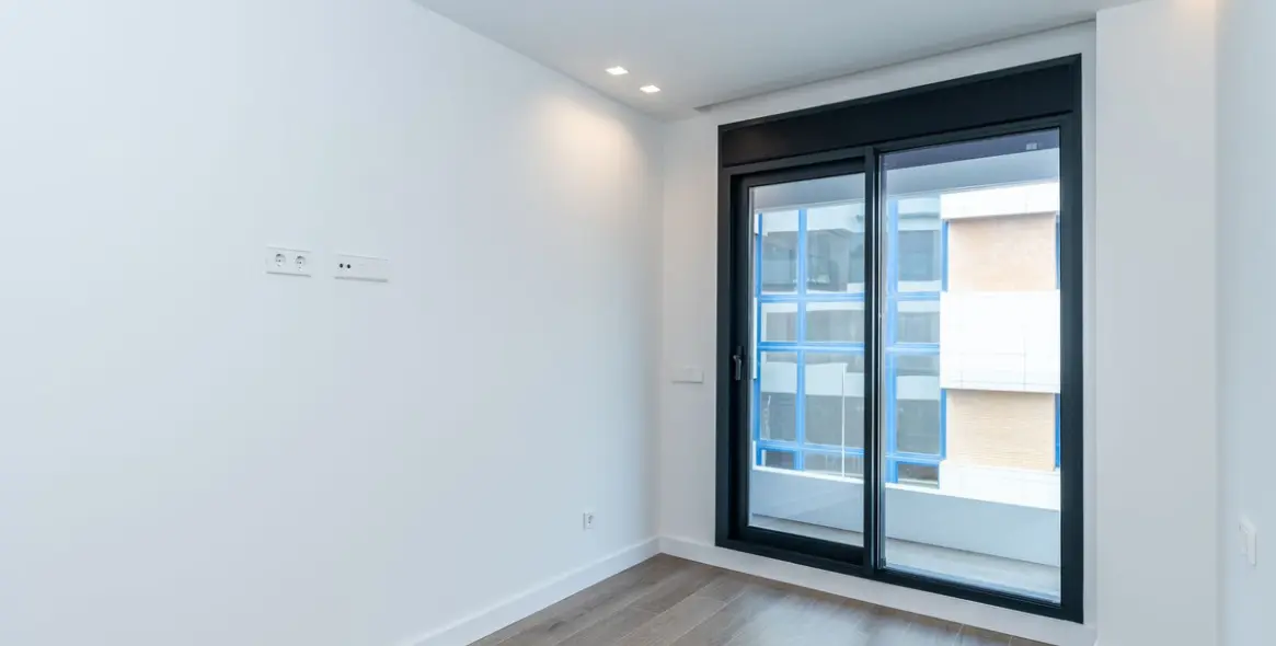 Sale of middle floor apartment in Fuengirola 10