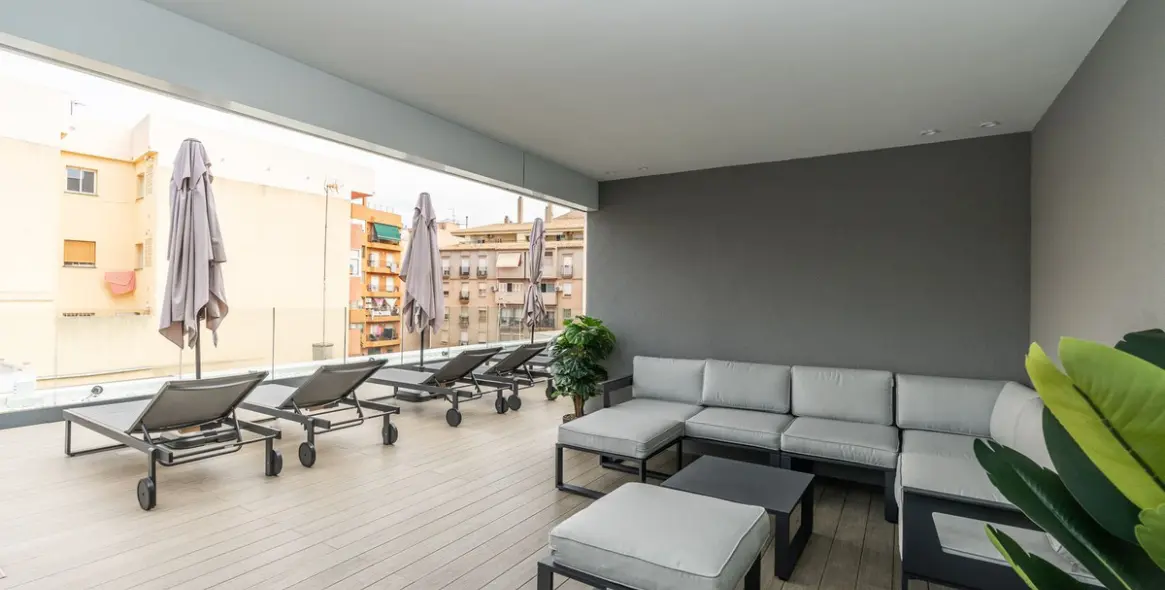 Sale of middle floor apartment in Fuengirola 19