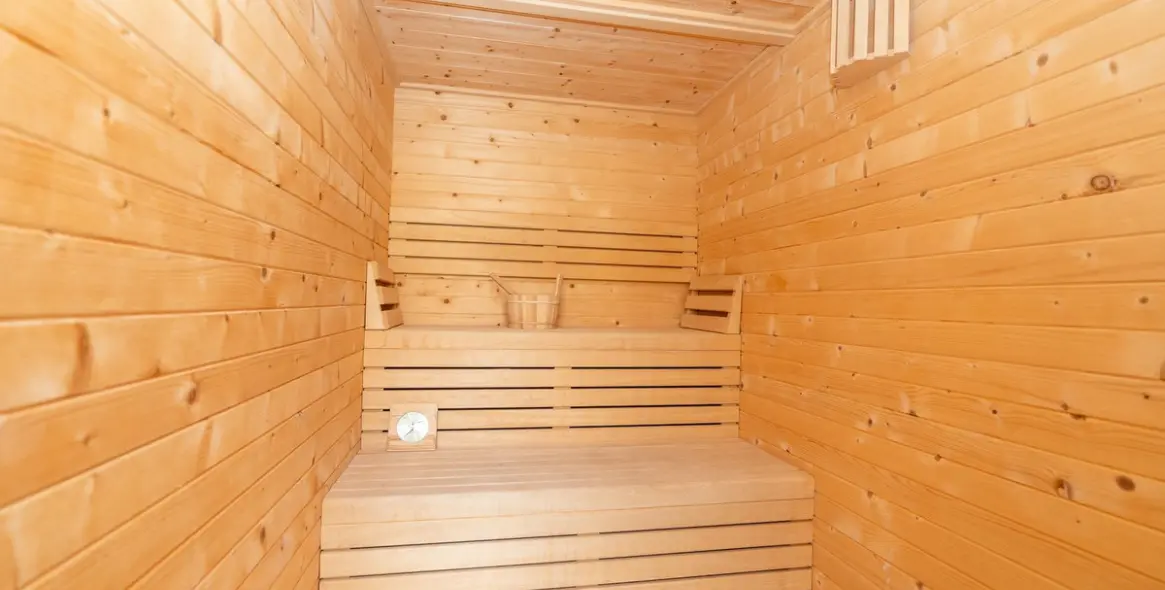 Sale of middle floor apartment in Fuengirola 21