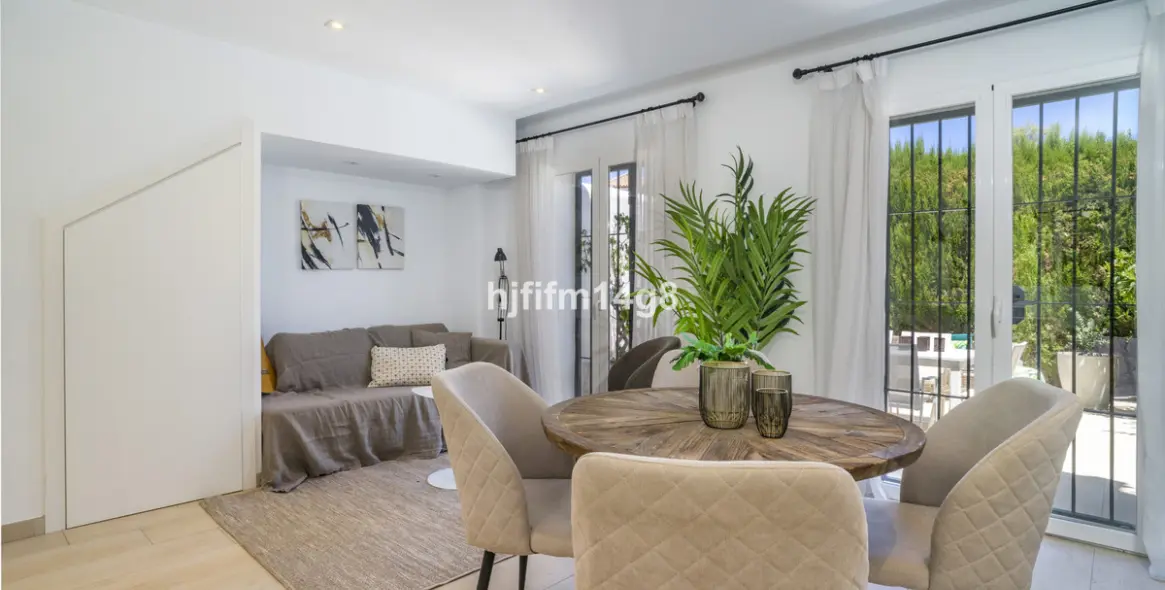 Sale of townhouse in Nueva Andalucía 2