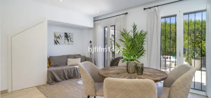 Sale of townhouse in Nueva Andalucía 1