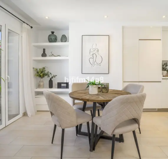 Sale of townhouse in Nueva Andalucía